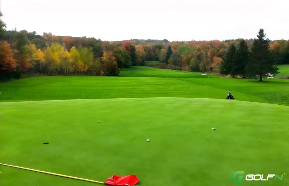 Larrimac Golf & Tennis Club in Chelsea, Quebec — semi-private, 18-hole golf course