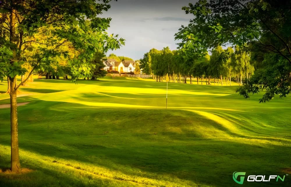 Bothwell Castle Golf Club in Glasgow, Scotland — 18-hole golf course, designed by Paul Kimber