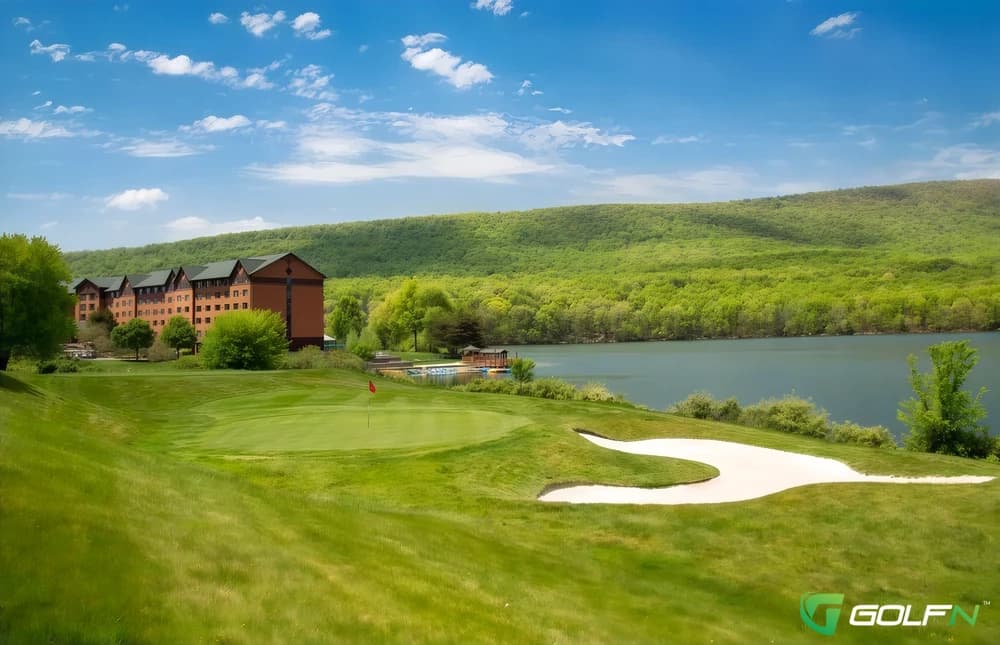 Druid Hills Golf Course in Crossville, Tennessee — resort, 18-hole golf course, designed by Jack Nicklaus (2000)
