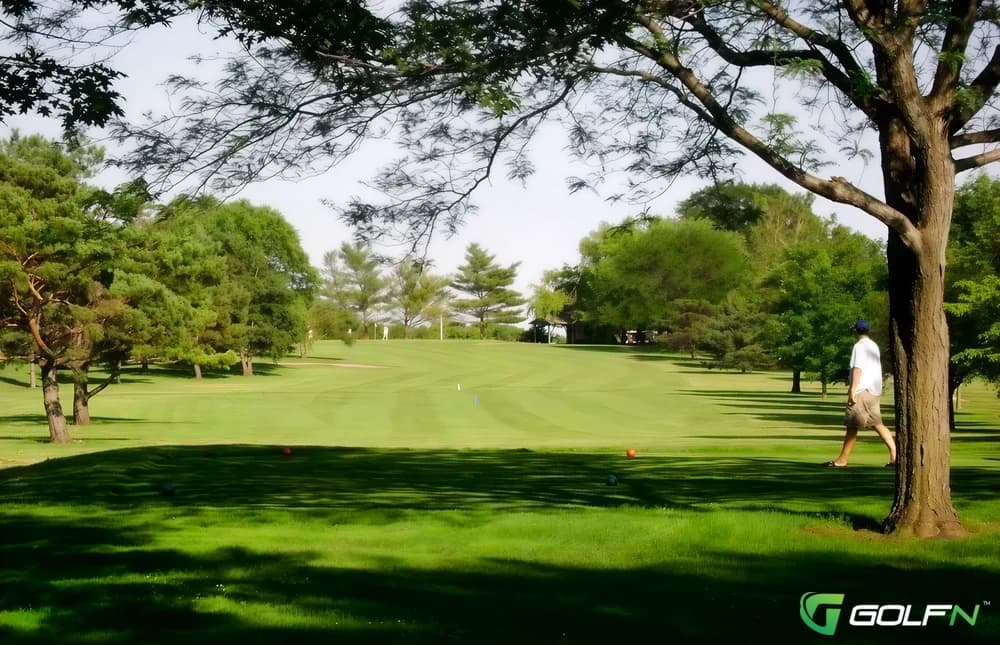 Cedar Pointe Golf Course in Boone, Iowa — semi-private, 18-hole golf course