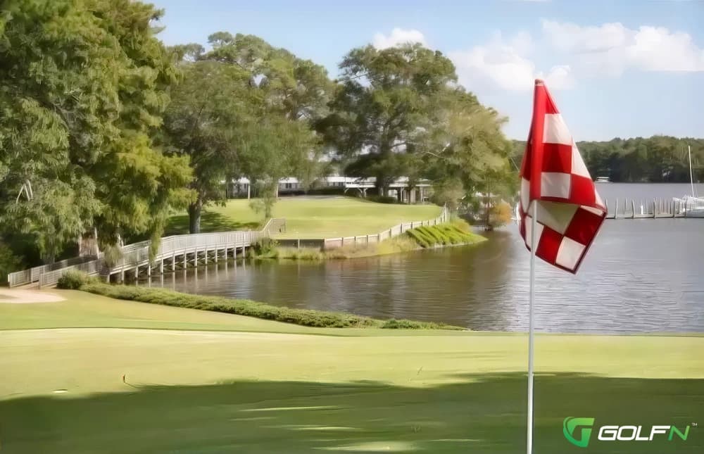 Bearna Golf & Country Club in Bearna, Galway โ public, 18-hole golf course, designed by Donald Ross