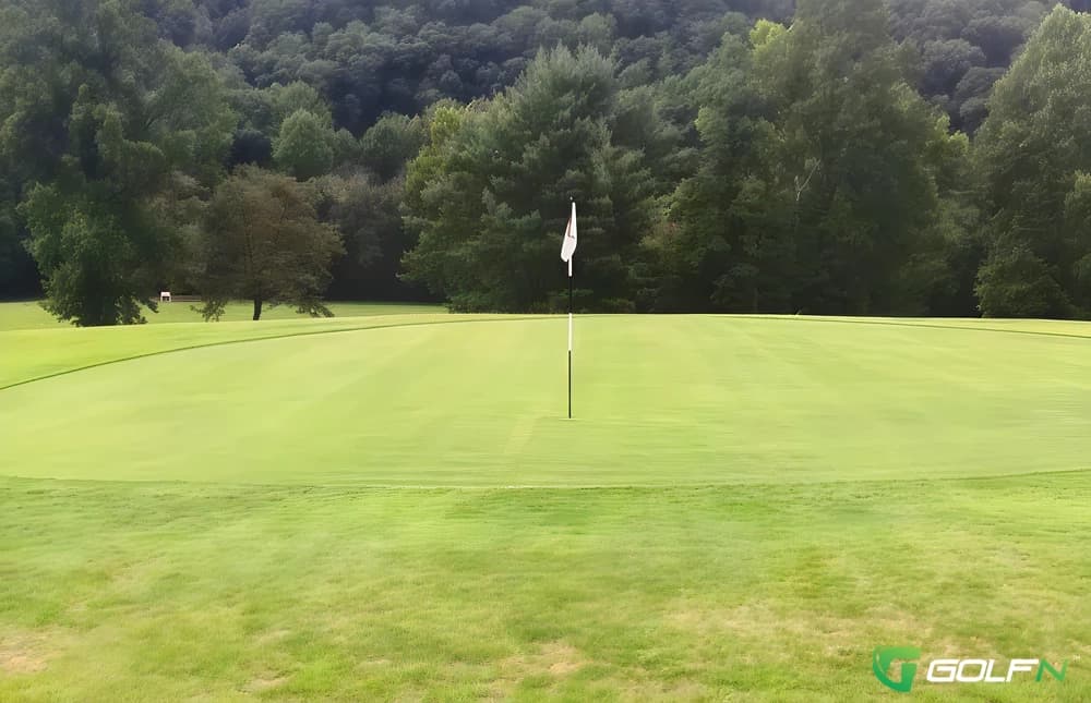Hazard Country Club in Hazard, Kentucky — private, 9-hole golf course