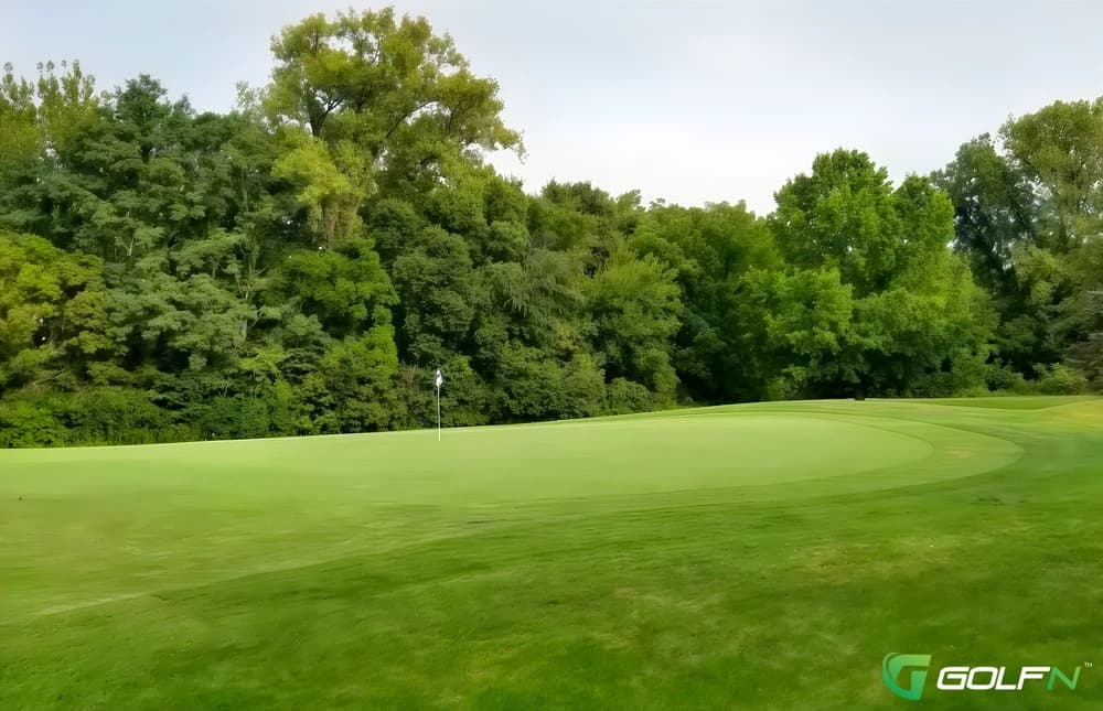 Prestwick Country Club in Avon, Indiana — private, 18-hole golf course, designed by Bob Simmons