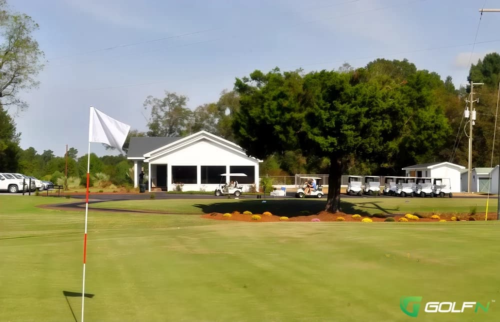 Holly Hill Country Club in Holly Hill, South Carolina — semi-private, 9-hole golf course