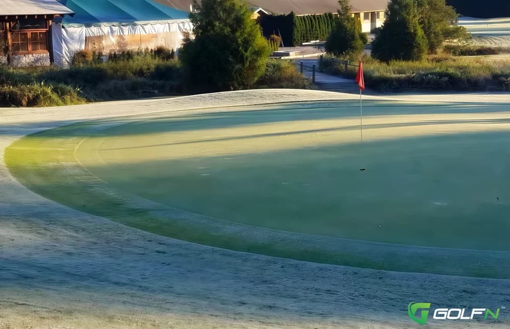 Cedar Ridge Golf Course in Mission, British Columbia — public, 18-hole golf course