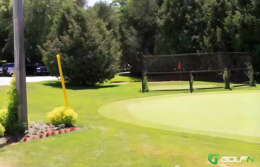Erin Heights Golf Club in Erin, Ontario — semi-private, 9-hole golf course