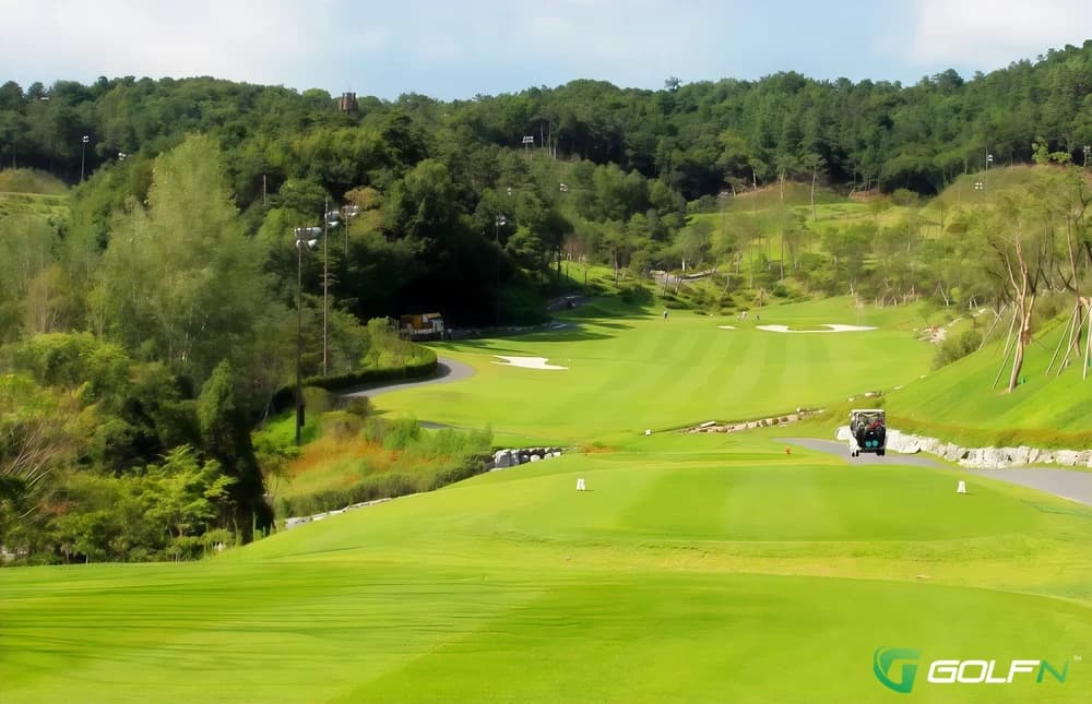 Sun/Point - Sunning Point Country Club in Baegam-myeon, Gyeongsangbugdo — semi-private, 18-hole golf course