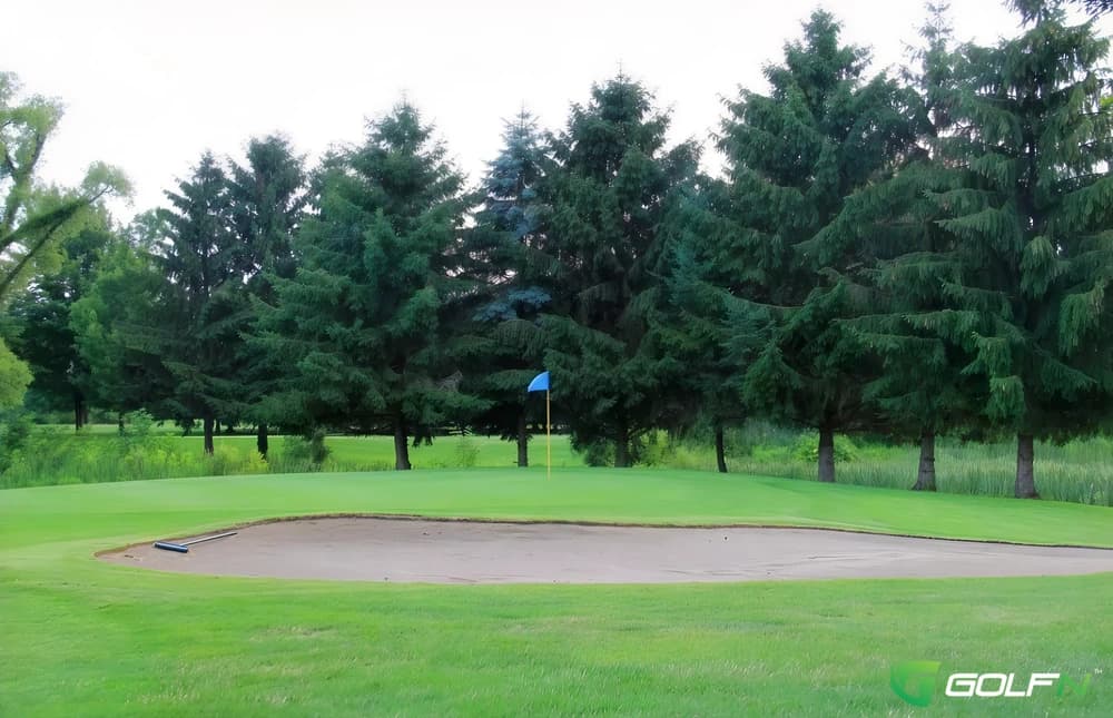 Arrowhead Golf Club in Spencerport, New York — public, 18-hole golf course