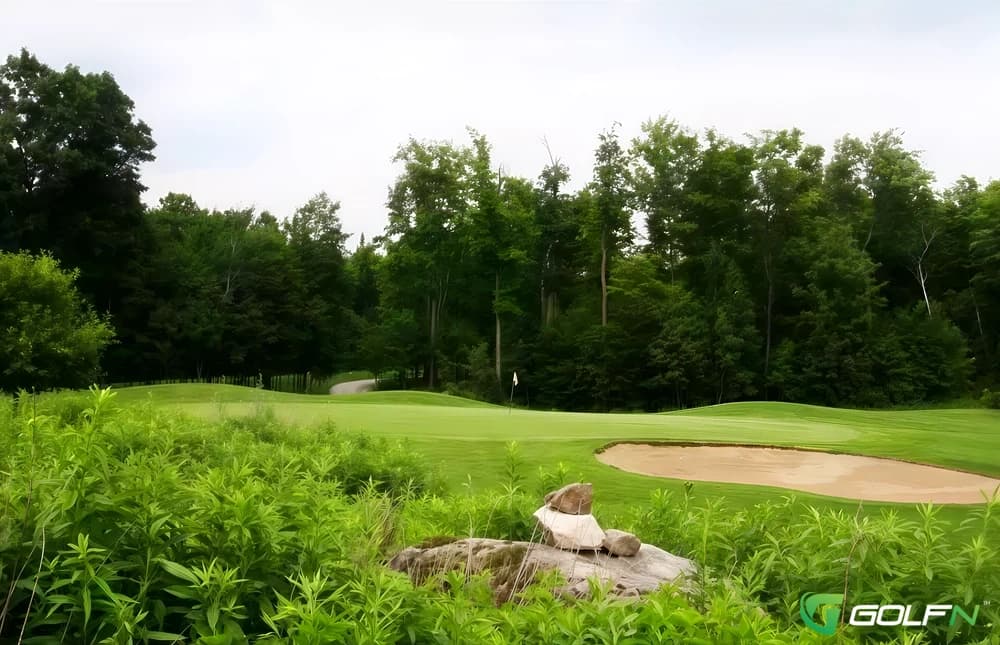 Grand Duc Club De Golf in Sainte-Sophie, Quebec — public, 18-hole golf course, designed by Claude Saint-Pierre