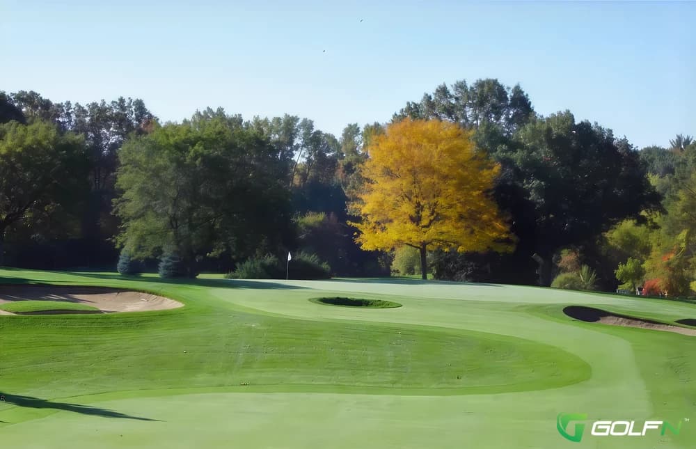 L E Kaufman Golf Course in Wyoming, Michigan — public, 18-hole golf course, designed by Bruce Matthews