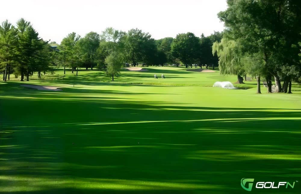 North - Elm Ridge Country Club in Ile Bizard, Quebec — private, 36-hole golf course, designed by Mike Weir