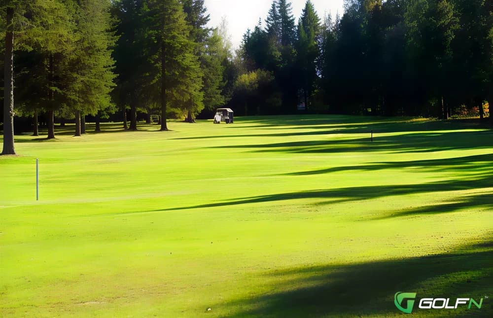 Le Domaine Club De Golf in St Boniface, Quebec — public, 9-hole golf course