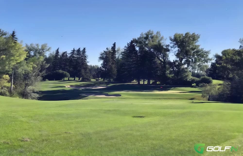 Earl Grey Golf Club in Calgary, Alberta — private, 18-hole golf course, designed by Wayne Carleton (2018)