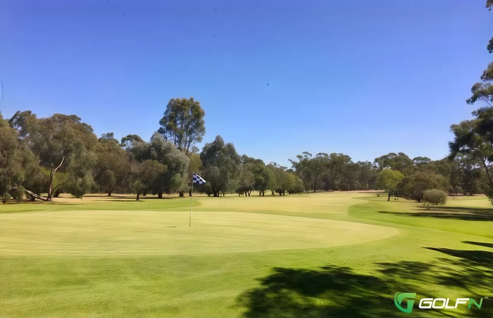 Echunga Golf Club in Adelaide, South Australia β public, 18-hole golf course