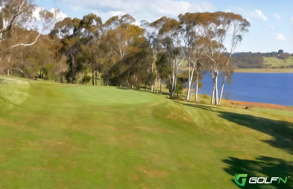 Oberon Golf Club in Oberon, New South Wales — public, 18-hole golf course