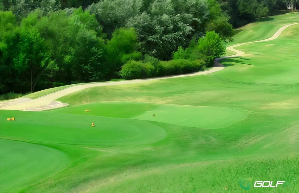 Valley - Forest Hills Country Club in Chesterfield, Missouri — private, 9-hole golf course, designed by Chic Adams