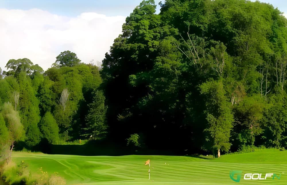 Winchester Golf Club in Brooklin, Ontario — semi-private, 18-hole golf course, designed by Bruce Summers (1981)