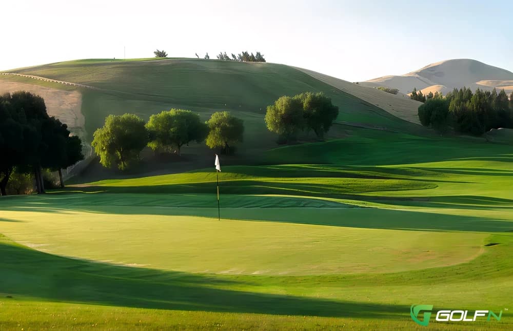 Pittsburgs Delta View Golf Course in Pittsburg, California — public, 18-hole golf course, designed by Alister MacKenzie