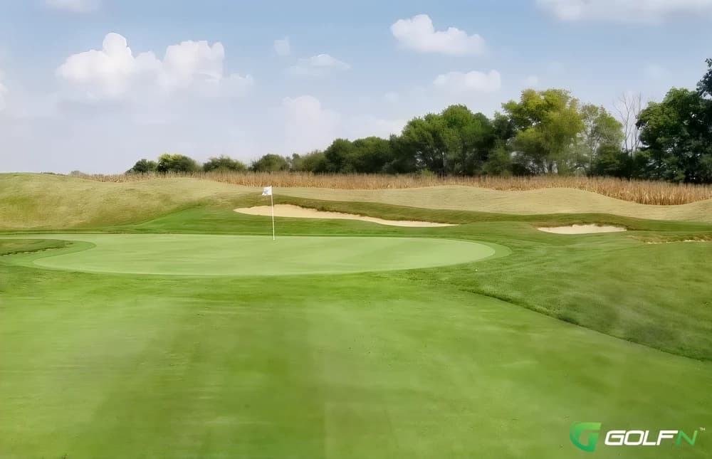 Road - Legends Of Indiana Golf Course in Franklin, Indiana — public, 27-hole golf course, designed by Jim Fazio (1992)