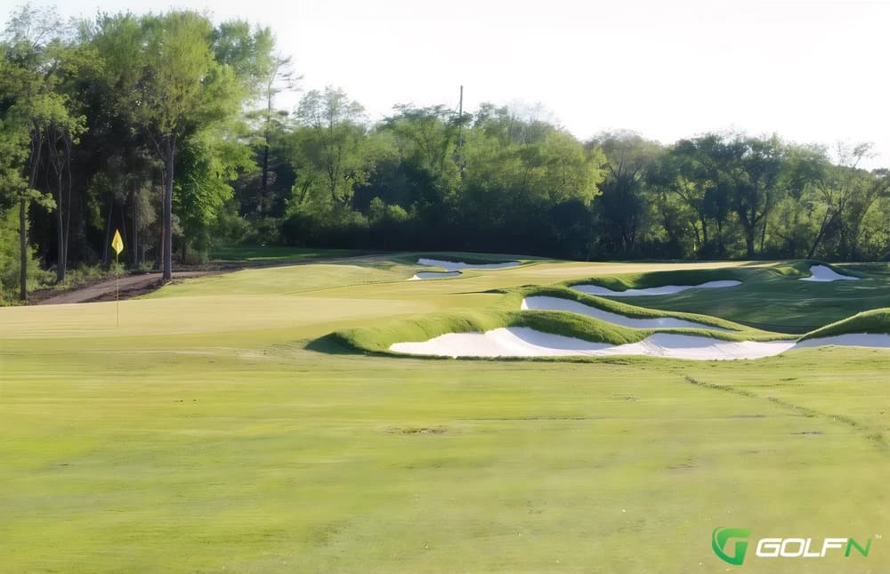 Rochester Golf & Country Club in Rochester, Minnesota — public, 18-hole golf course, designed by A. W. Tillinghast (1925)