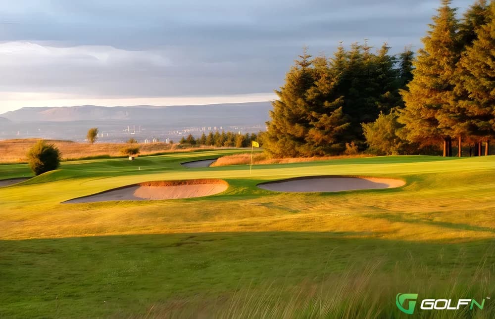 Paisley Golf Club in Paisley, Scotland — semi-private, 18-hole golf course