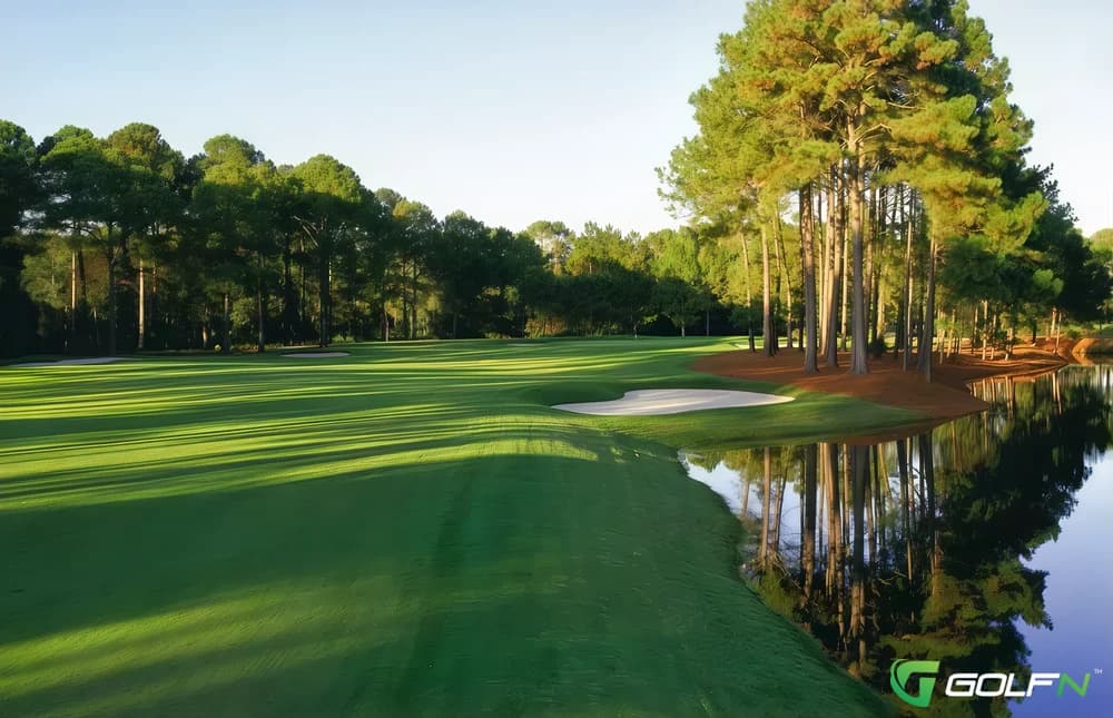 Retreat Golf Course in St Simons Island, Georgia — resort, 36-hole golf course, designed by Joe Lee (1974)