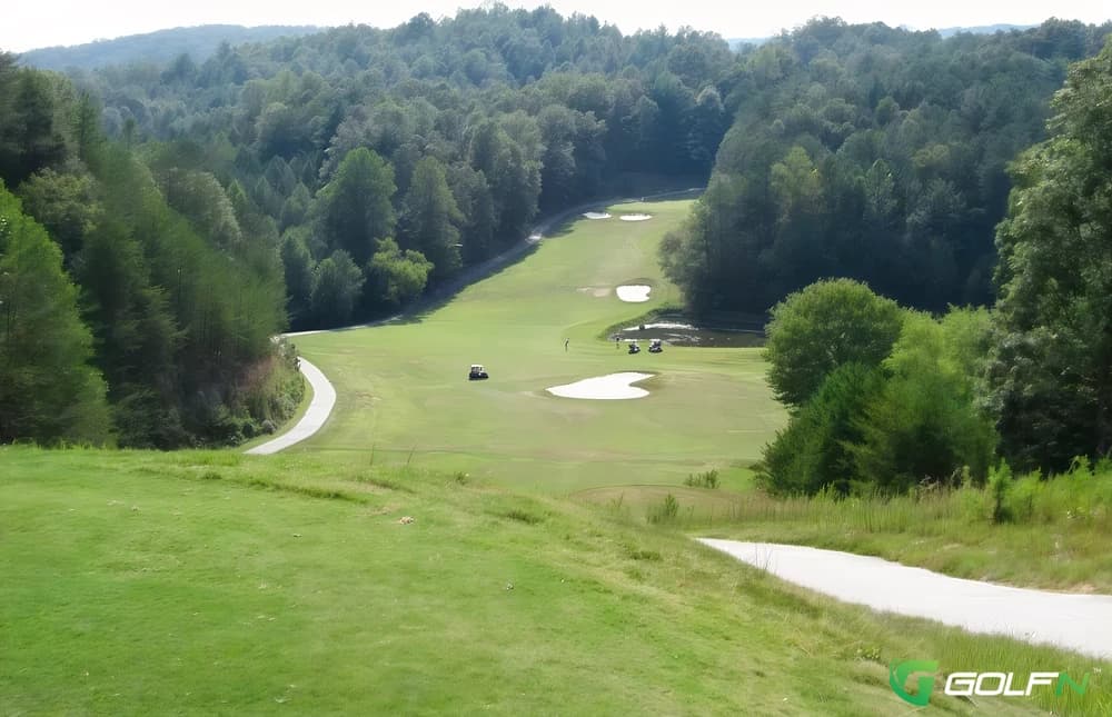 Whitepath Golf Club in Ellijay, Georgia — semi-private, 18-hole golf course, designed by Rocky Roquemore