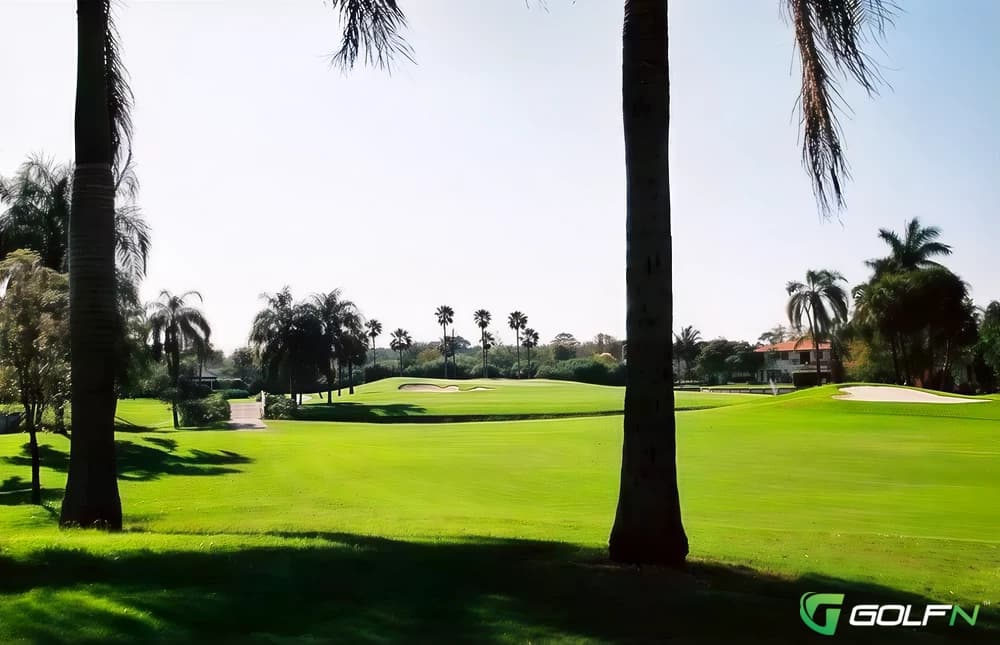 East - Woodlands Country Club in Tamarac, Florida — private, 36-hole golf course, designed by Bruce Devlin (1969)