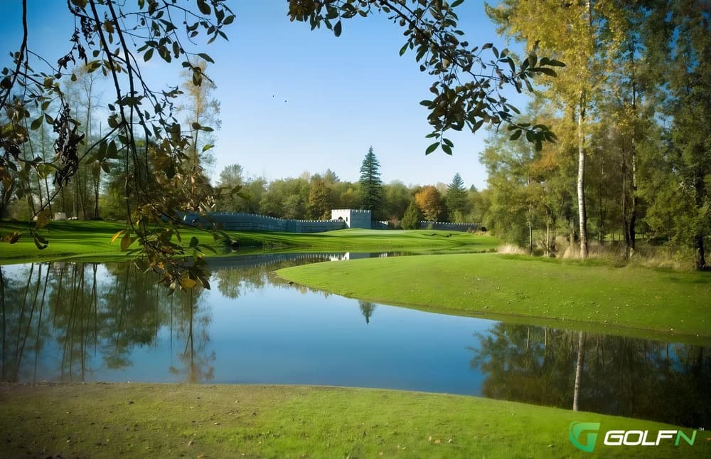 Pagoda Ridge Golf Course in Langley, British Columbia — public, 18-hole golf course