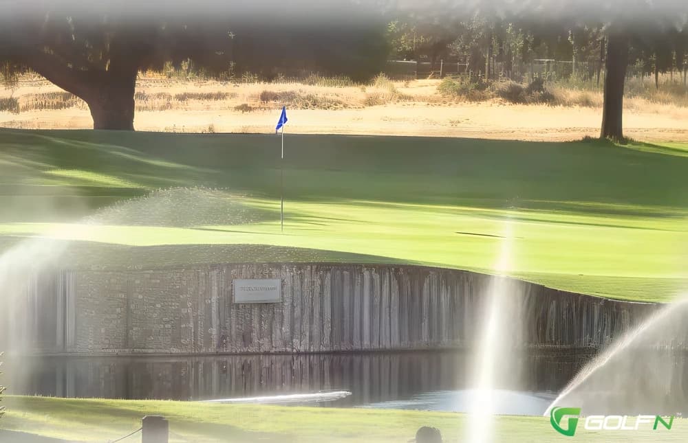 Madera Golf & Country Club in Madera, California — private, 18-hole golf course, designed by Bob E. Baldock