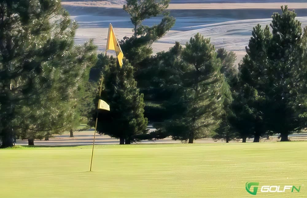 Sugar Hills Golf Club in Goodland, Kansas — semi-private, 18-hole golf course, designed by Kenny Yoke