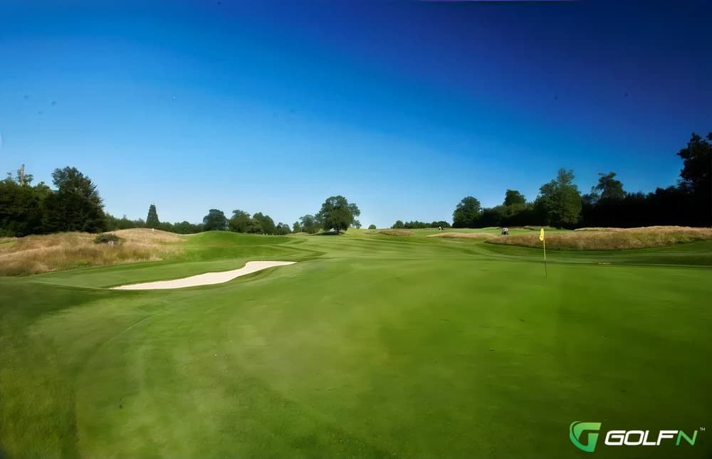 Chartham Park Golf And Country Club in East Grinstead, England — private, 18-hole golf course, designed by Neil Coles (1992)
