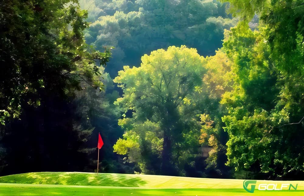 Sycamore Valley Golf Course in Independence, Kansas — public, 18-hole golf course