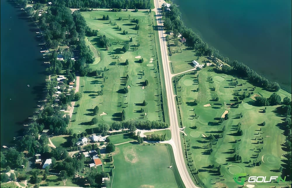 Trochu Golf & Country Club in Trochu, Alberta — private, 18-hole golf course, designed by Ford Harmanson (1960)