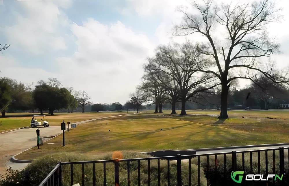 Webb Memorial Golf Course in Baton Rouge, Louisiana — public, 18-hole golf course, designed by Baxter Spann (2005)