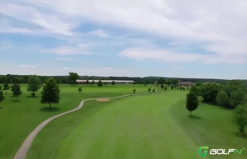 St. Genevieve Golf Course in Sainte Genevieve, Missouri — semi-private, 18-hole golf course