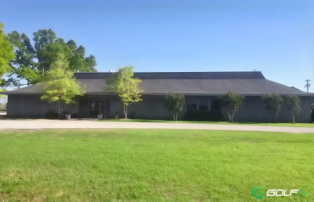 Deer Creek Town And Racquet Club in Leland, Mississippi — 9-hole golf course