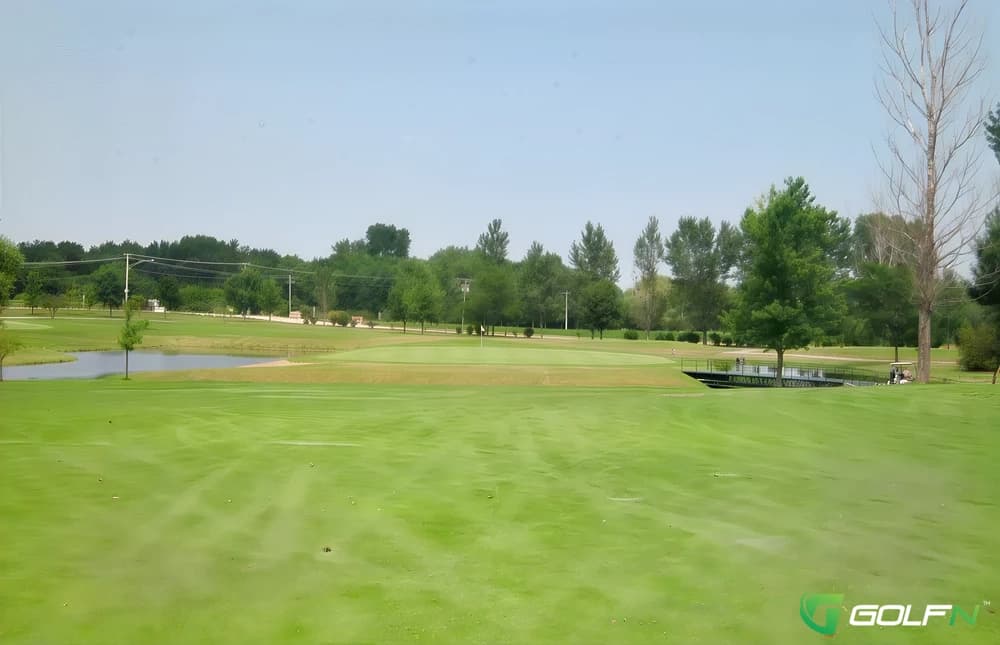 Emerald - Green Garden Country Club in Frankfort, Illinois — public, 36-hole golf course, designed by Buz Diddier