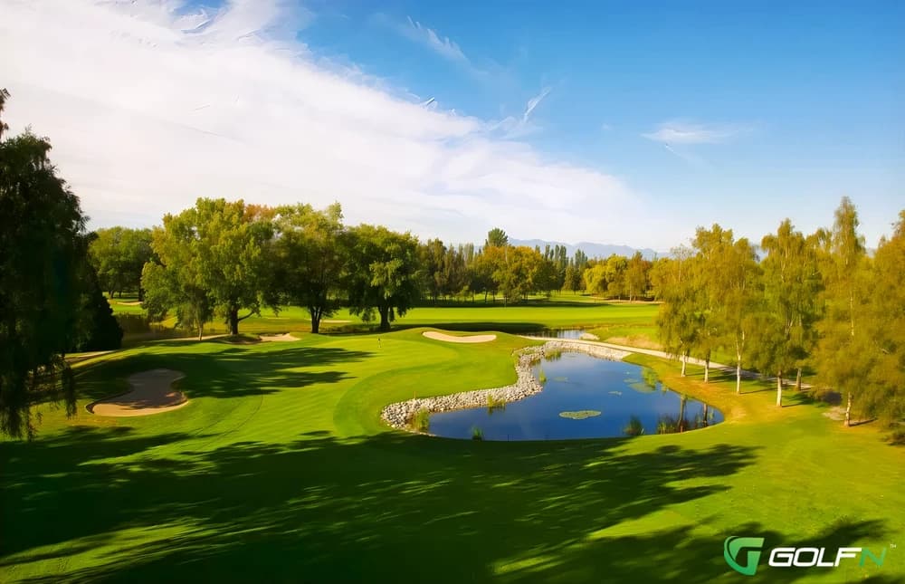 Quilchena Golf & Country Club in Richmond, British Columbia — private, 18-hole golf course, designed by John F. Robinson (1992)