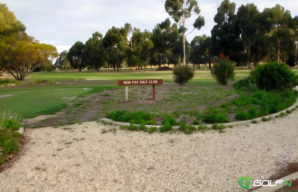 Iron Pot Golf Club (South Arm Rsl Golf Club) in South Arm, Tasmania — public, 27-hole golf course