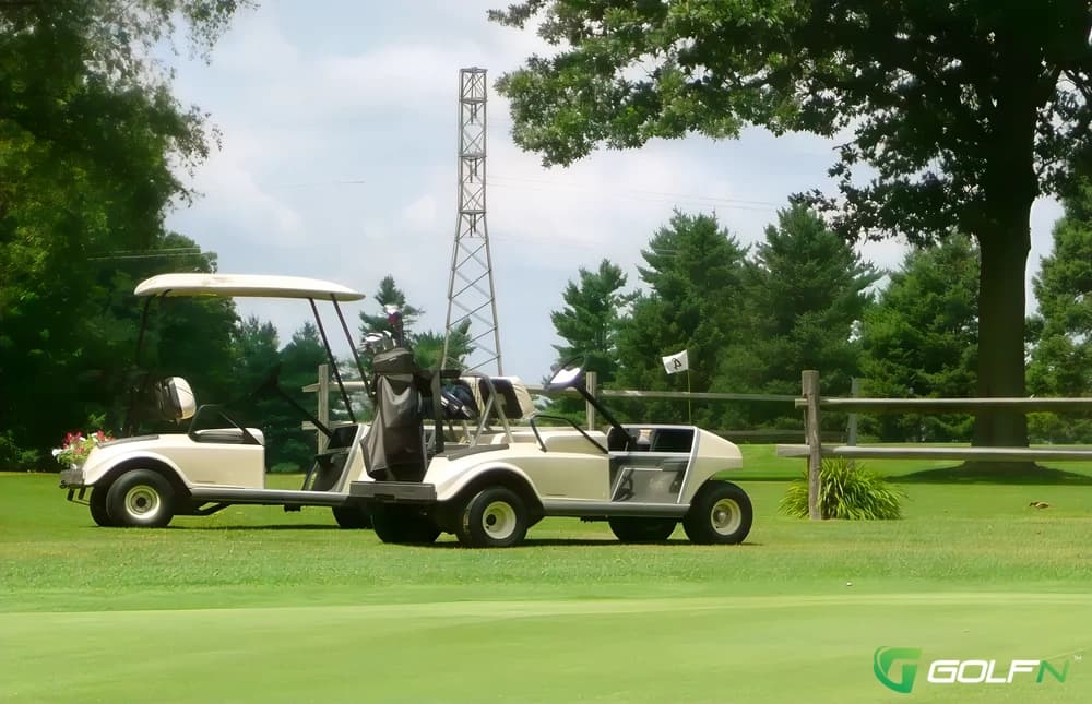 Pitch & Putt - Evergreen Golf Course in Manheim, Pennsylvania — public, 36-hole golf course