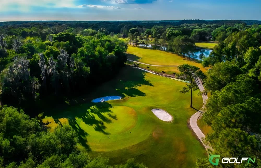 Pebble Creek Golf Club in Tampa, Florida — semi-private, 18-hole golf course, designed by Tripp Davis