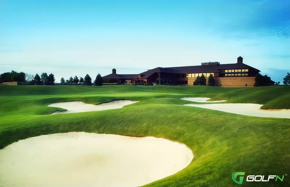 Lakes Of Taylor Golf Club in Taylor, Michigan — public, 18-hole golf course, designed by Arthur Hills (1995)