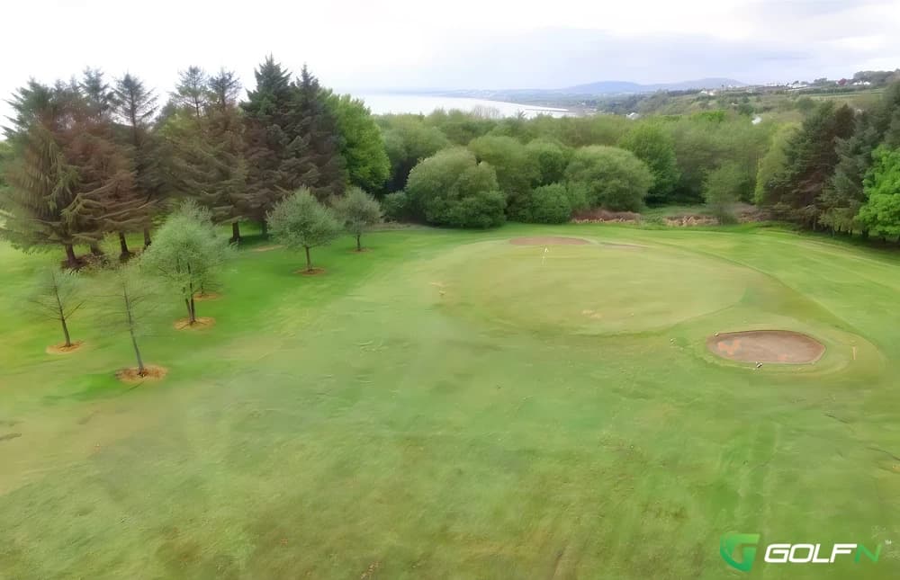 Red Castle Golf Club in Moville, Donegal โ public, 27-hole golf course
