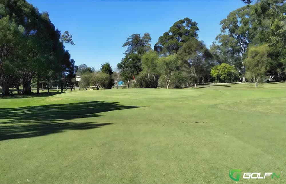 Coraki Golf Club in Coraki, New South Wales β public, 18-hole golf course