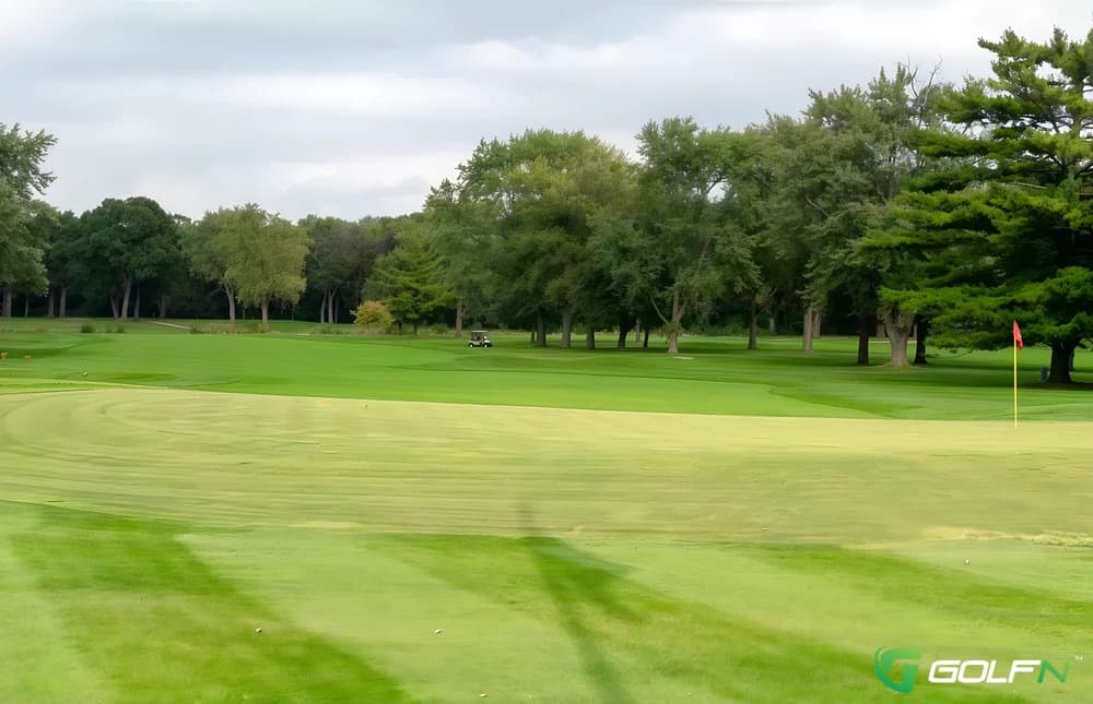 Calumet Country Club in Homewood, Illinois — semi-private, 18-hole golf course, designed by Donald Ross (1917)