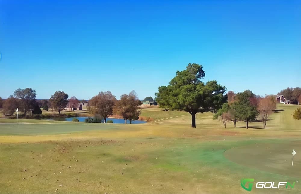 Hidden Trails Country Club in Dexter, Missouri — semi-private, 18-hole golf course