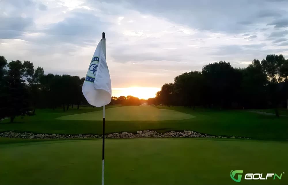 Briarwood Golf Club in Ankeny, Iowa — private, 18-hole golf course, designed by Gordon Cunningham (1995)