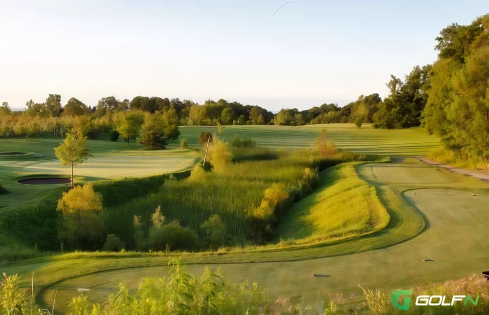 Hy-Hope Golf Course in Ashburn, Ontario — 18-hole golf course