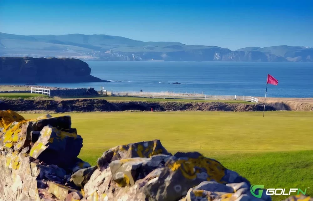 Eyemouth Golf Club in Eyemouth, Scotland — semi-private, 18-hole golf course
